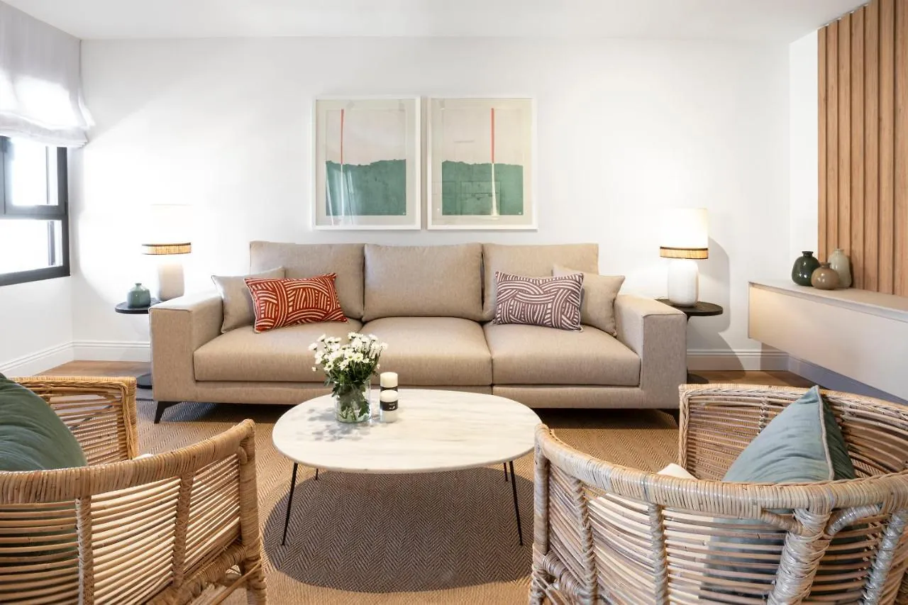 Donoso Cortes & Free Parking By Ele Apartments Malaga